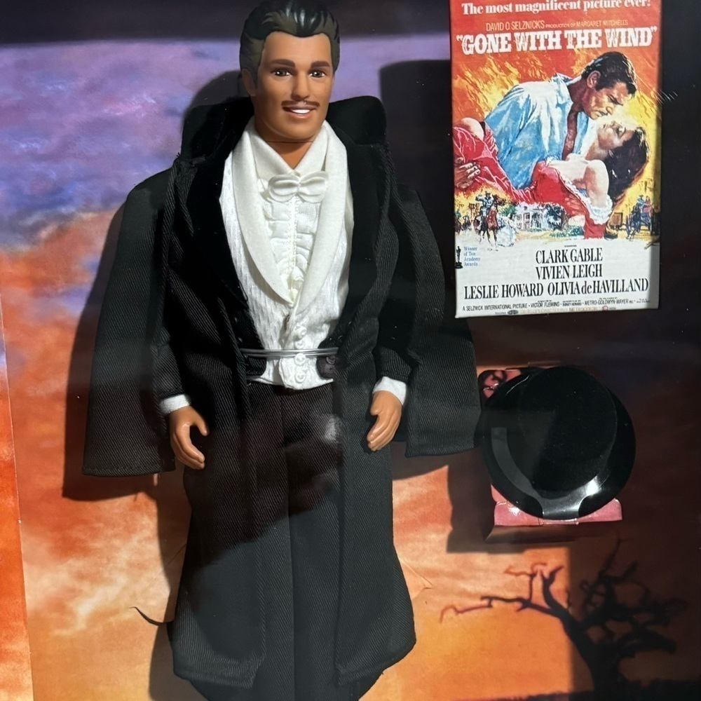 Barbie Rhett Butler NIB - Picture 5 of 5